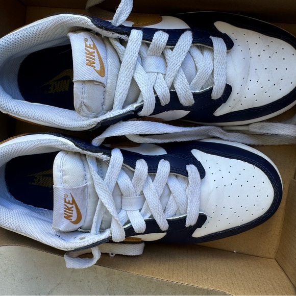 Nike Kids Sneakers - White and Gold Accents - Picture 11 of 13